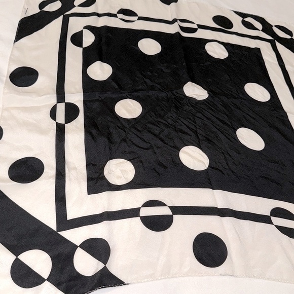 Liz Claiborne Black and White Silky Scarf - Picture 4 of 10